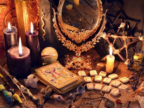 Mystic divination tool by horoscope com